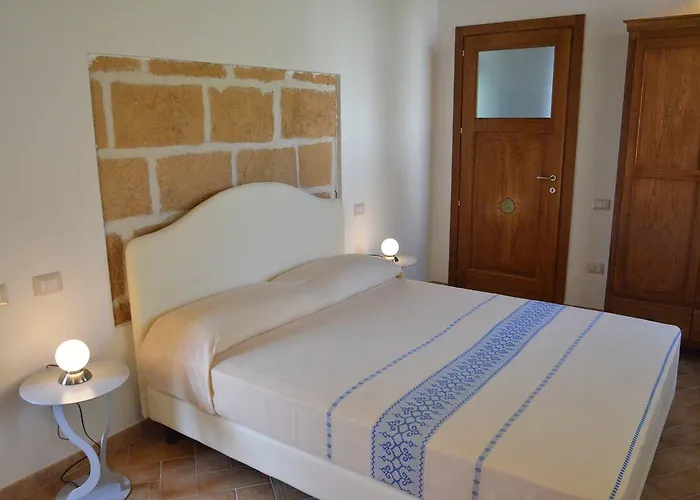 Отель Casale Degli Ulivi 3*